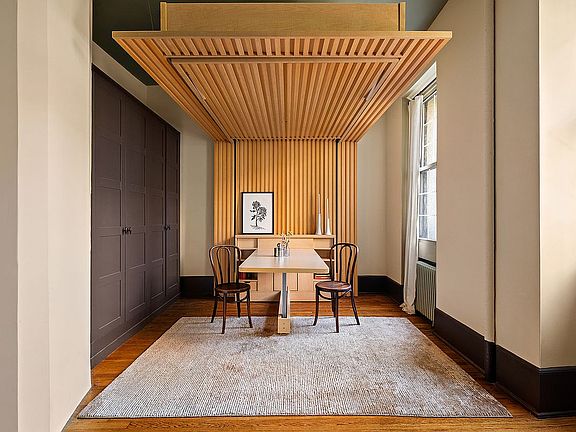 3rd image of 207 W 21st St #3F
