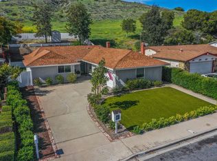 9746 Lutheran Way, Santee, CA 92071