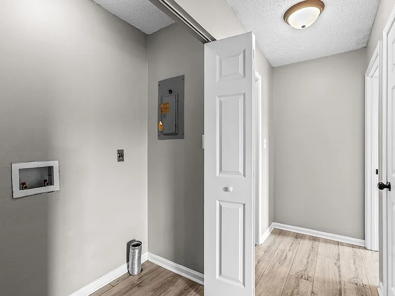 103 Balsam Rd — Photo 14