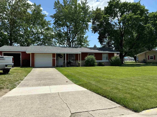 1207 S Peters St, Garrett, IN 46738