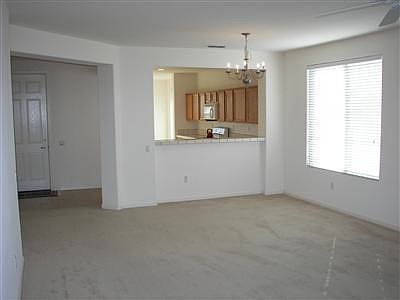 3rd image of 338 Marigold Ln