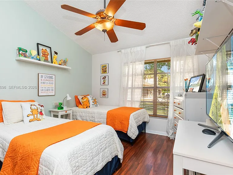 7101 NW 44th Ln — Photo 22