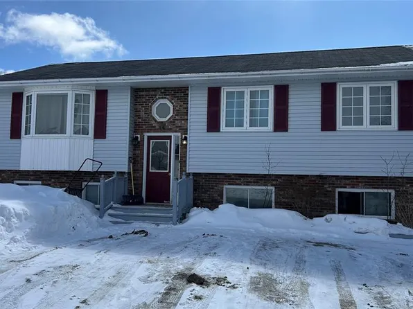 14 Fowlow Drive, Stephenville, NL A2N3R6