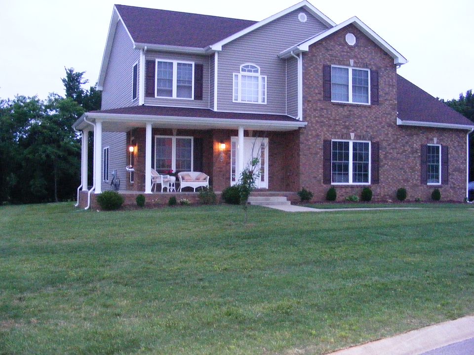 1st image of 984 Haggard Dr