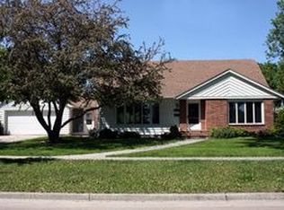 101 15th Ave N, Fargo, ND 58102