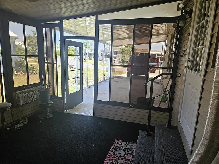 3908 Lemonwood Dr N — Photo 10