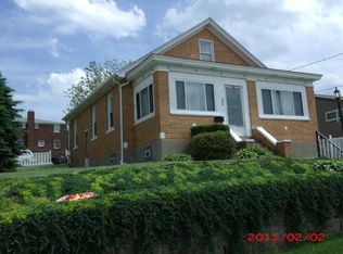 704 Washington Ave, Jeannette, PA 15644