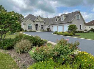 148 Titleist Trl, Poplar Grove, IL 61065