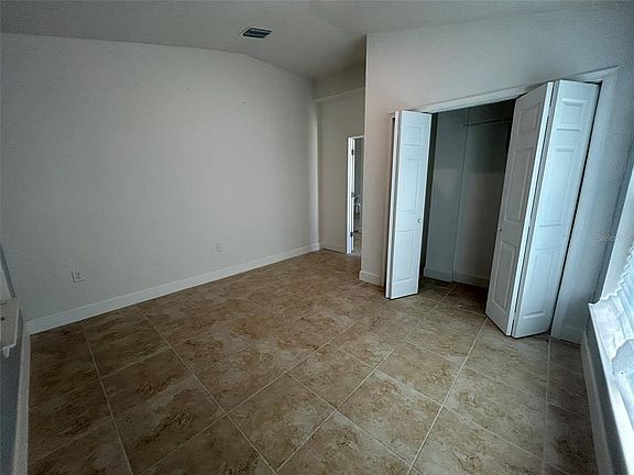 3rd image of 1923 Villia St
