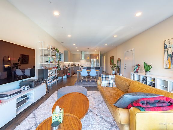 5th image of 1217 N California Ave #2