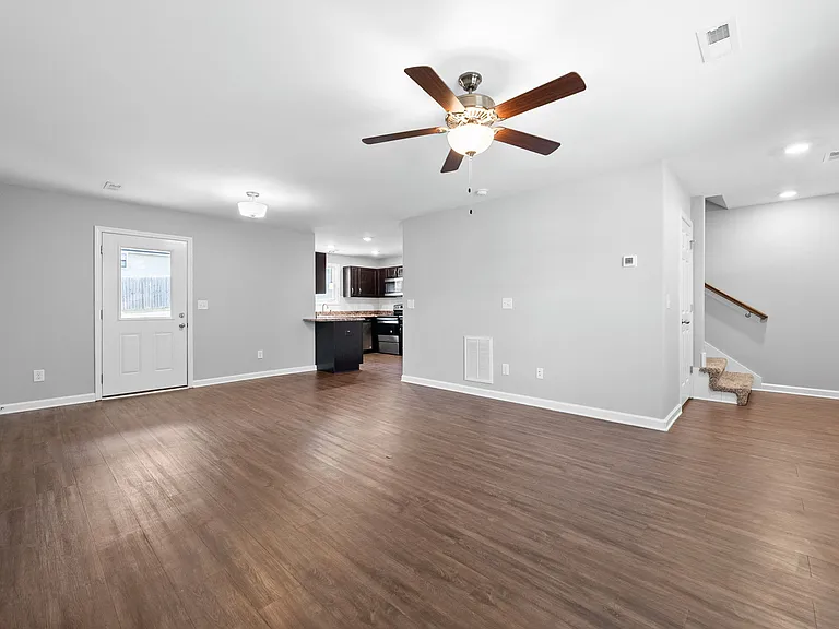 1103 Commerce St — Photo 6