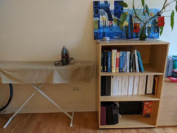 4th image of 1935 S Archer Ave APT 320