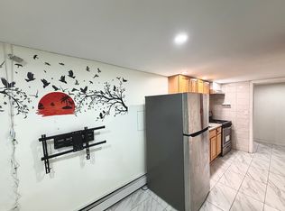 89-23 220th St, Queens Village, NY 11427