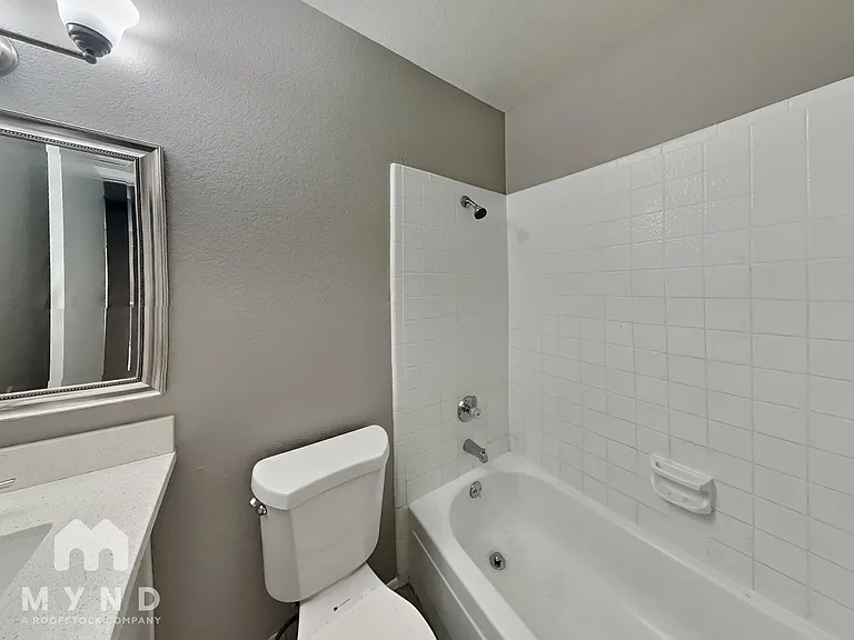 1014 W Malibu Dr — Photo 15