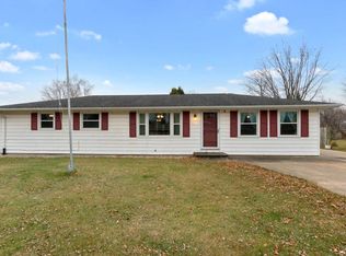 W2042 Vans Ct, Freedom, WI 54130