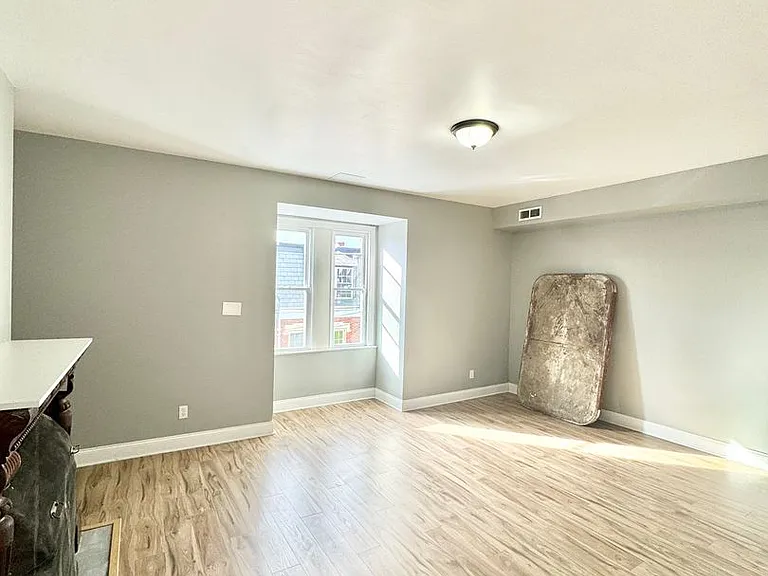 1218 Boyle St — Photo 17