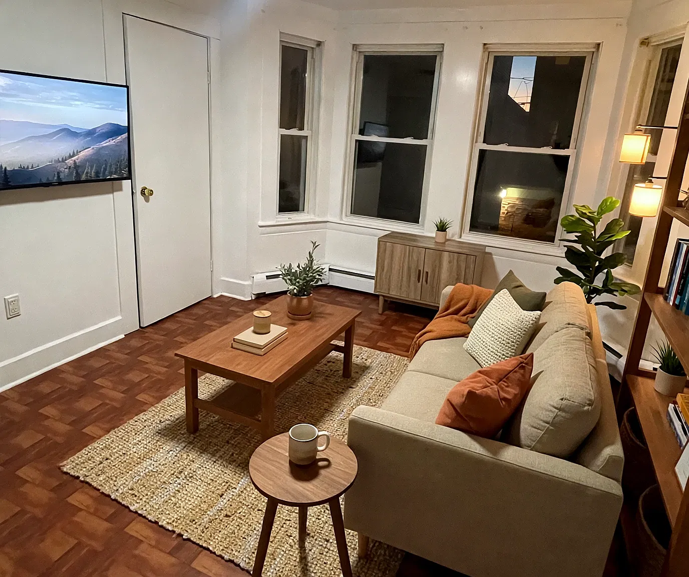 2 bed, 695 sqft, $2,100 — Photo 2