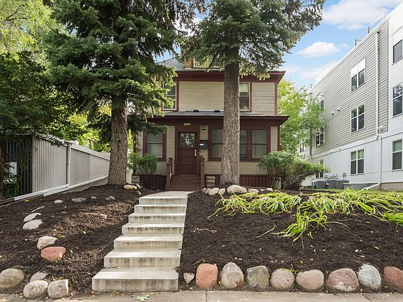 2nd image of 2445 Lyndale Ave S