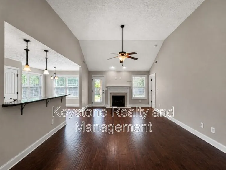 1223 Snowball Ln — Photo 4