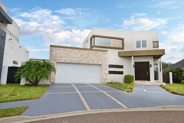 1st image of 709 Sycamore Ave #100