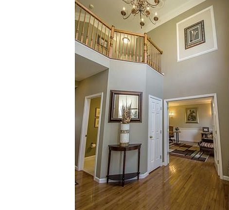 3rd image of 5106 Burrell Dr