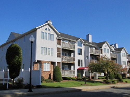 2nd image of 900 Van Houten Ave #102