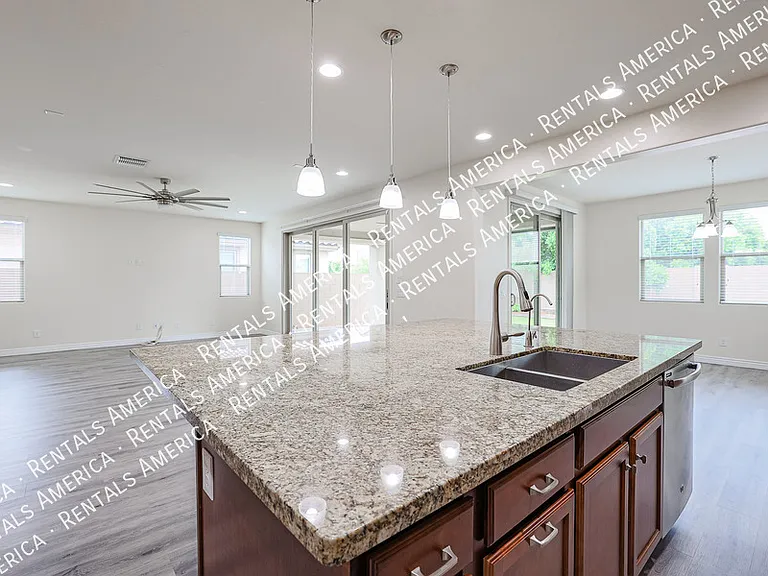 21948 N 98th Dr — Photo 16