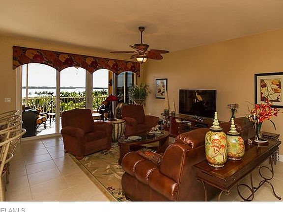 3rd image of 6021 Silver King Blvd Unit 304