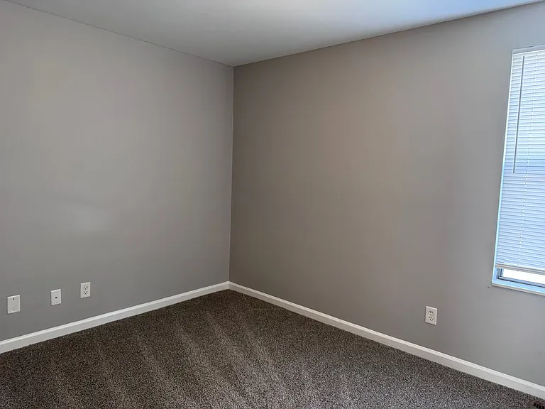 1510 W Knollwood Cir — Photo 29