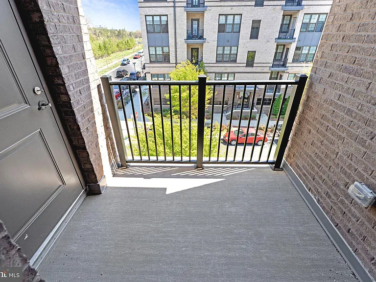 2320 Field Point Rd #4-304 — Photo 29