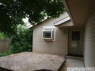 4760 Natchez Ct, Savage, MN 55378