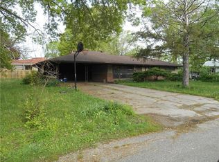 1610 C St, Charleston, IL