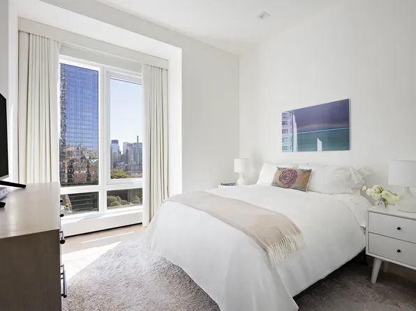 200 Amsterdam Avenue image 10 of 23