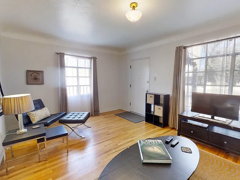 219 Solano Dr NE #1 — Photo 4