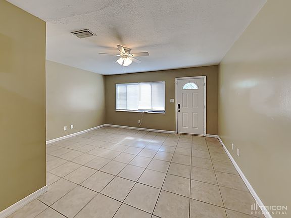 3rd image of 3213 W Tyson Ave