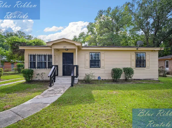 1903 Costarides St, Mobile, AL 36617
