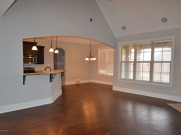 5th image of 7118 Whittier Dr