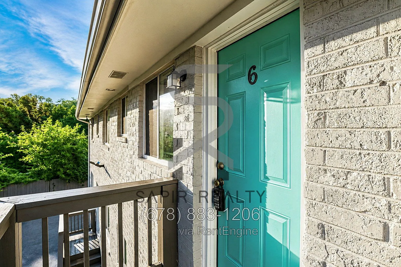 2 bed, 1.0 bath, 700 sqft, $1,100 — Photo 2