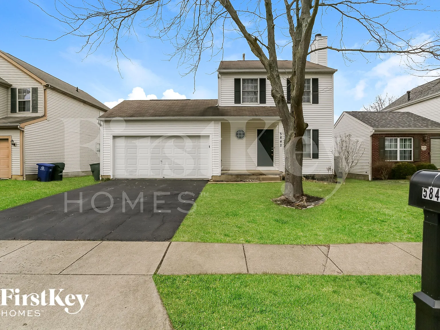 3 bed, 2.5 bath, 1200 sqft, $2,400 — Photo 1