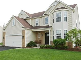 3417 Green Pastures Rd, Carpentersville, IL 60110