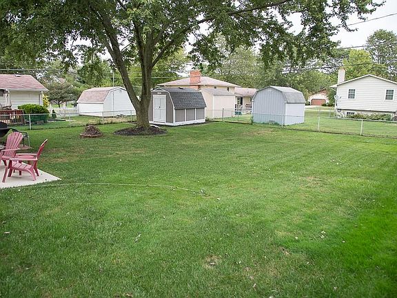 4th image of 551 N Woodhill Dr