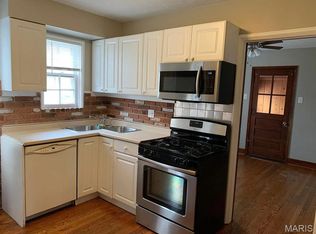 1015 S New Florissant Rd, Florissant, MO 63031