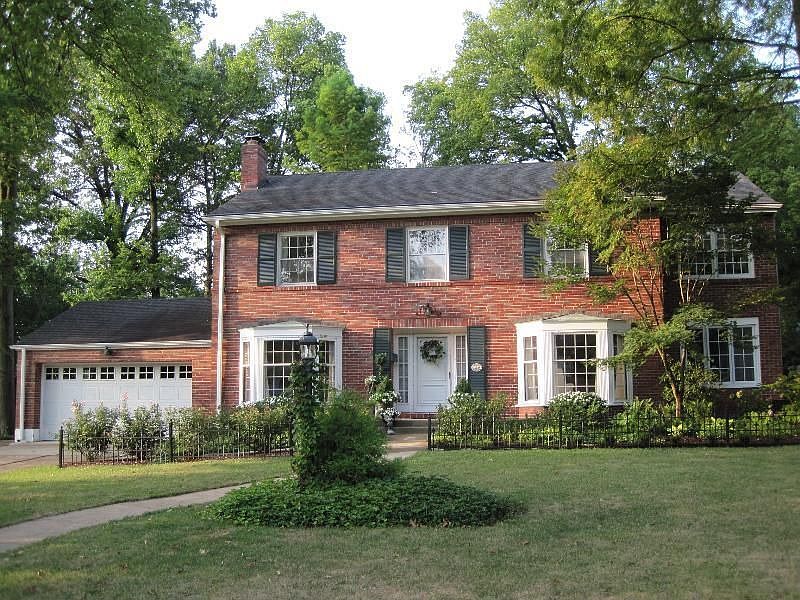 1st image of 128 W Jewel Ave
