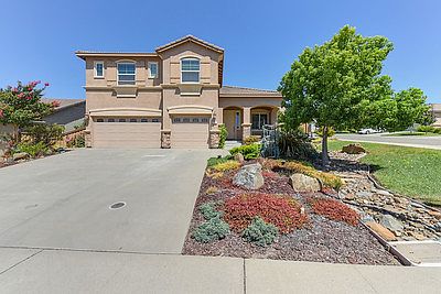 1st image of 860 Hildebrand Cir