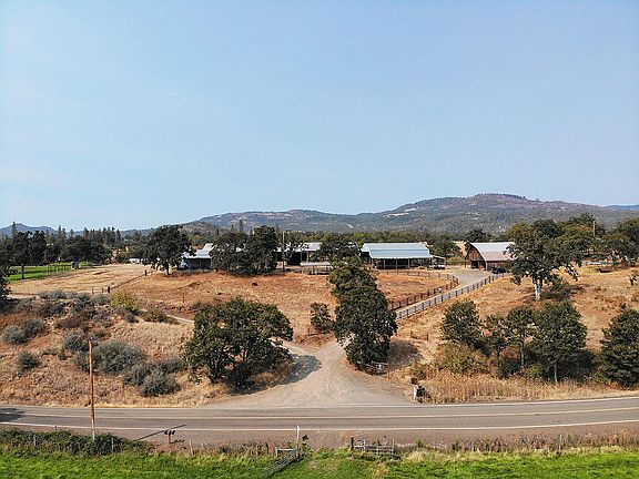 4th image of 4685 Brownsboro Hwy
