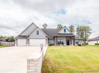 2429 W Union St, Collinsville, OK 74021