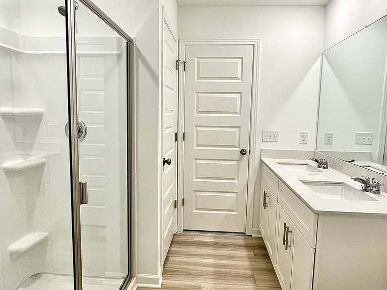 889 Parkside Blvd — Photo 4