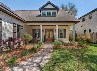 6 Plantation Oaks Dr, Mary Esther, FL 32569