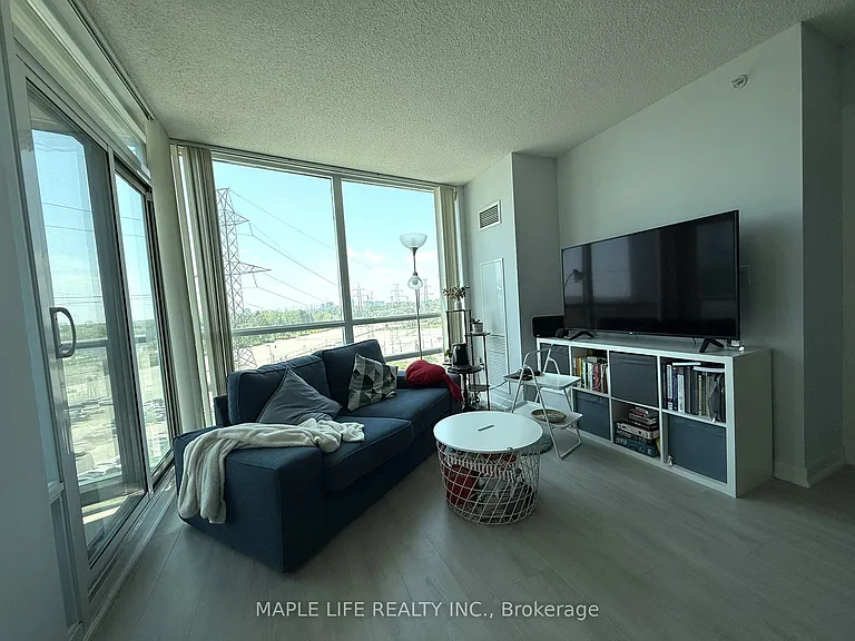 5740 Yonge St #702 — Photo 7