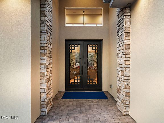5th image of 124 Rotonda Way